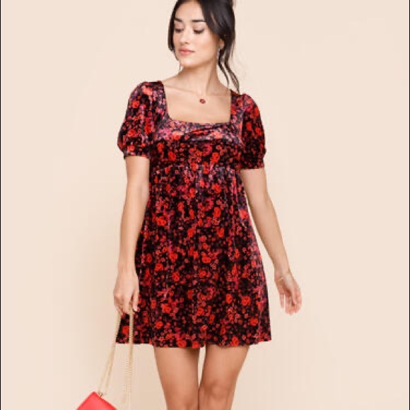 Francesca's Collections Dresses & Skirts - 🌹NWT Francesca’s Floral Dress